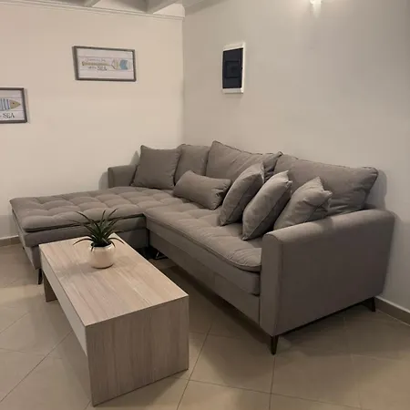 Foumidon Apartments, Chania Апартаменты *